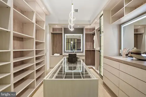 Dumbarton — his-and-her-closet — 02
