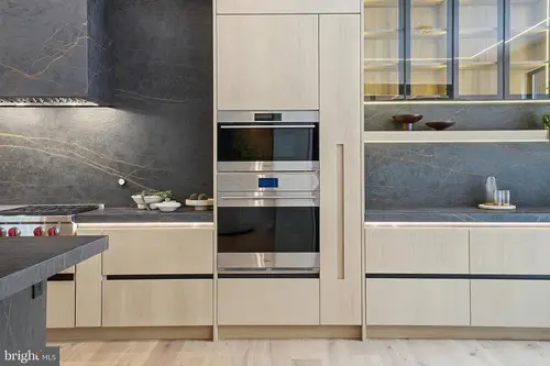 Dumbarton — kitchen — 05