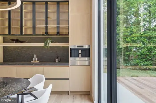 Dumbarton — kitchen — 10