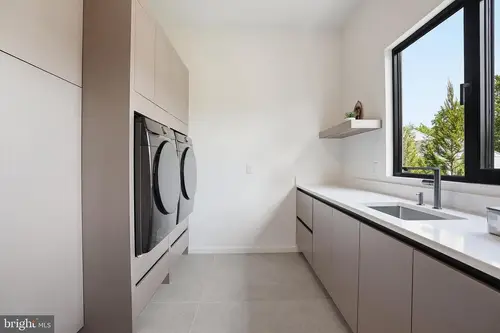 Dumbarton — laundry — 01
