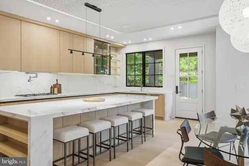 Elsinore — kitchen — 04