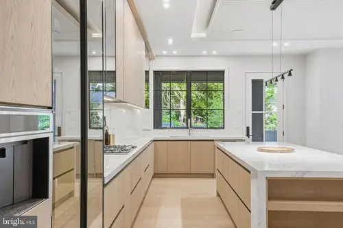 Elsinore — kitchen — 05
