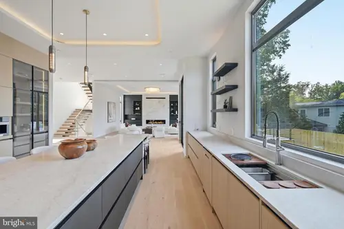 Plainview — kitchen — 12