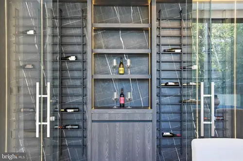 Plainview — pantry — 01