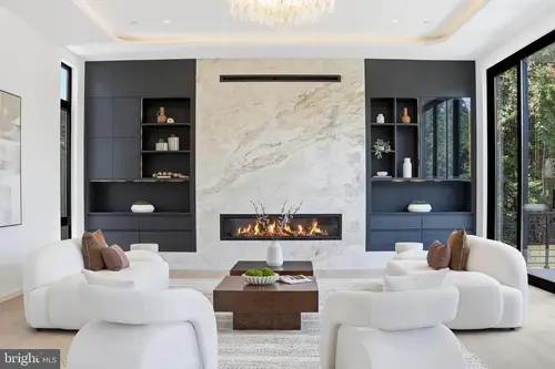 Plainview — living-room — 01