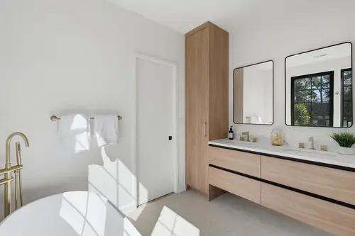 T Street — master-bath — 03