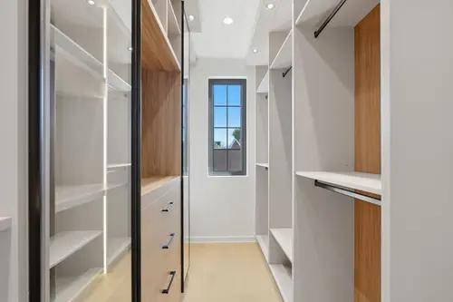 T Street — master-closet — 03