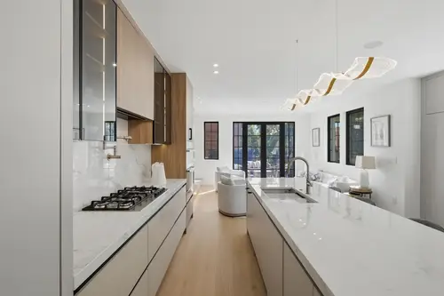 T Street — kitchen — 05