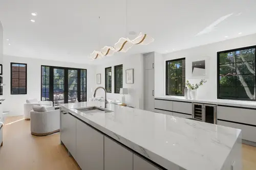 T Street — kitchen — 06