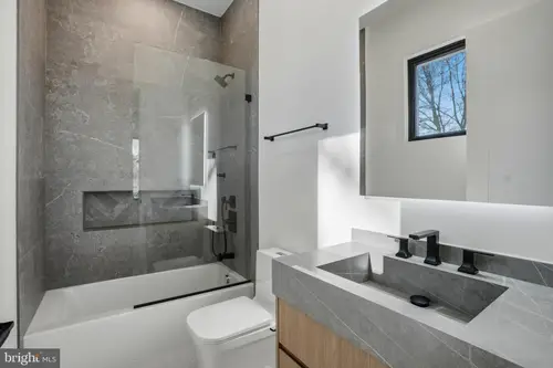 Westbury — secondary-baths — 05