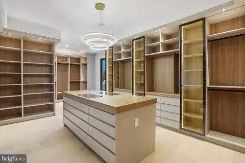 Westbury — master-closet — 01