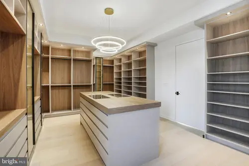 Westbury — master-closet — 02