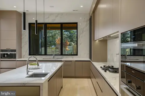 Westbury — kitchen — 09